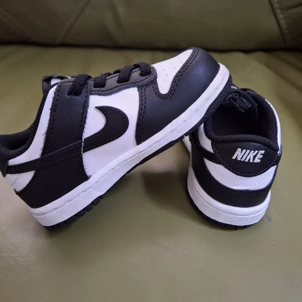 Nike Dunk Low Panda Black and White Sneakers Kids size 7.5 Toddler